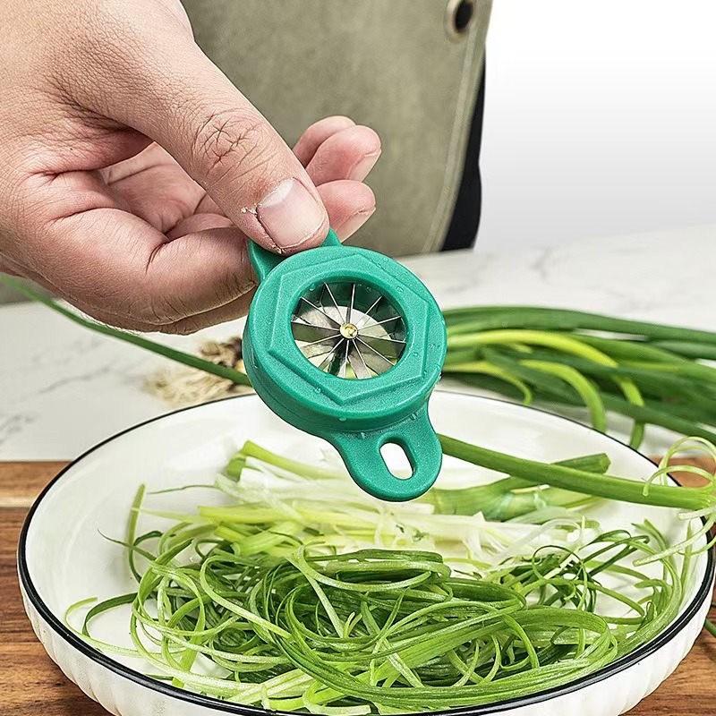Coupe-oignons en acier inoxyda - Kitchen Gadgets Drawing avis et prix