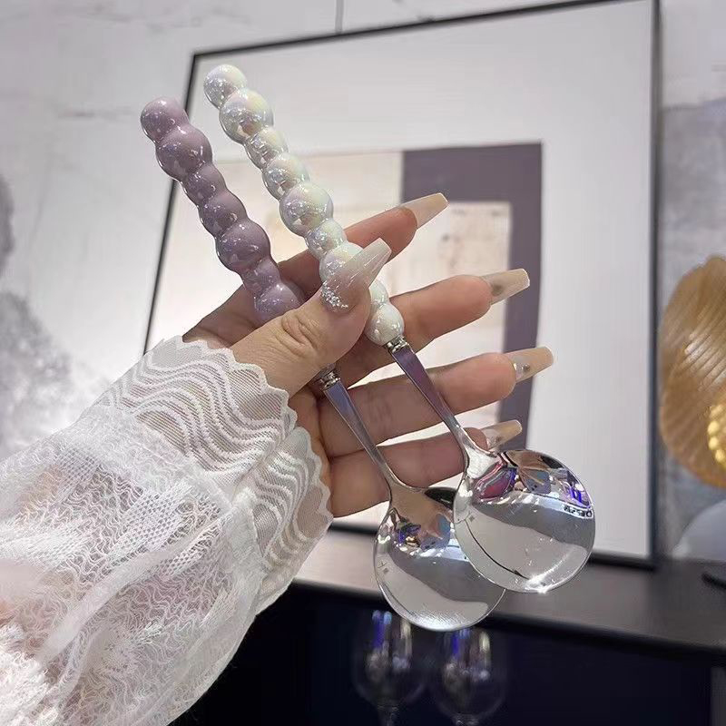 Cuillère à poignée perlée en a - Kitchen Gadgets For Seniors avis et prix